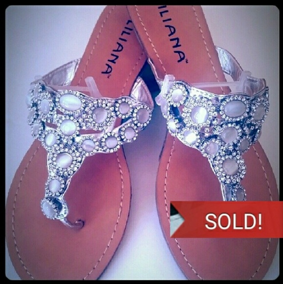 Shoes - Rhinestone Thong Flat Sandals